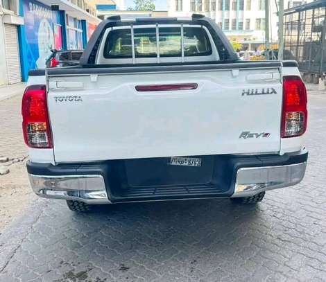 2019 Toyota Hilux Single Cab image 7