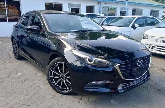 Mazda axela hatchback petrol ⛽️ image 9