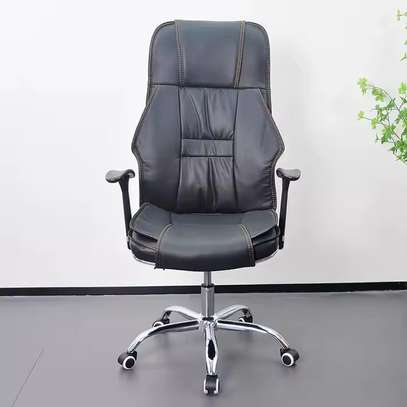 Executive  Office Leather  Chair image 5