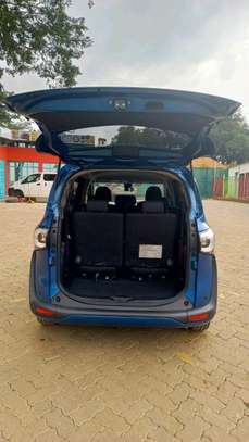 Toyota Sienta non hybrid blue color 2018 fully loaded. image 8