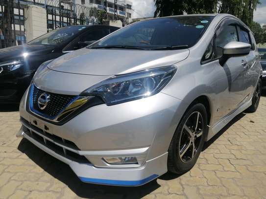 Nissan Note E-power 2016 image 2