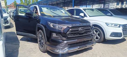 Toyota Rav4 2020 Black Sport image 4