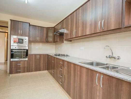 4 Bed House with En Suite in Syokimau image 10