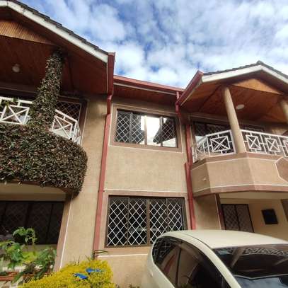 4 Bed Townhouse with En Suite in Kileleshwa image 10