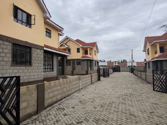 4-Bedroom Maisonette on 1/8 Acre image 13