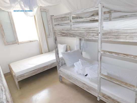 Furnished 5 bedroom villa for rent in Ukunda image 8