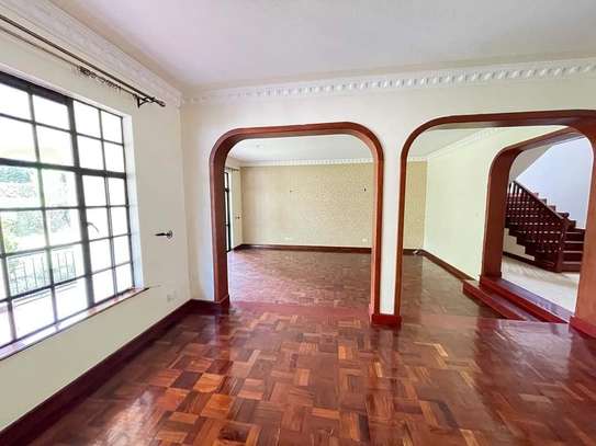 5 Bed Townhouse with Garden at Lavington image 24