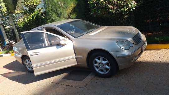 Mercedes-Benz C200 Kompressor image 5