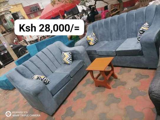 READILY AVAILABLE 5 SEATER SOFA SET image 1