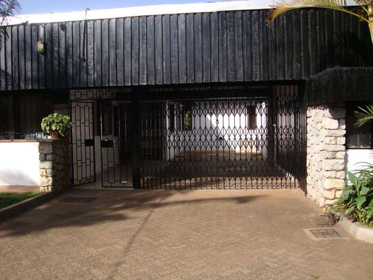 4 Bed House with En Suite in Muthaiga image 9