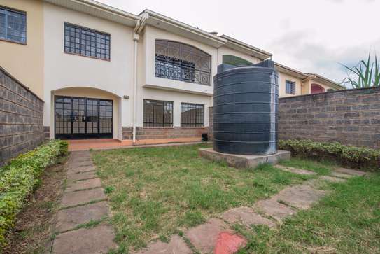 4 Bed Townhouse  in Langata image 17