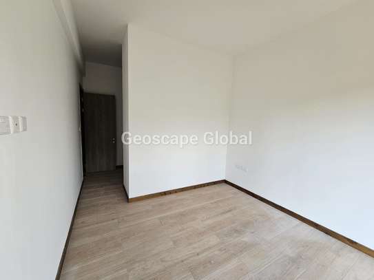 2 Bed Apartment with En Suite in Rosslyn image 11