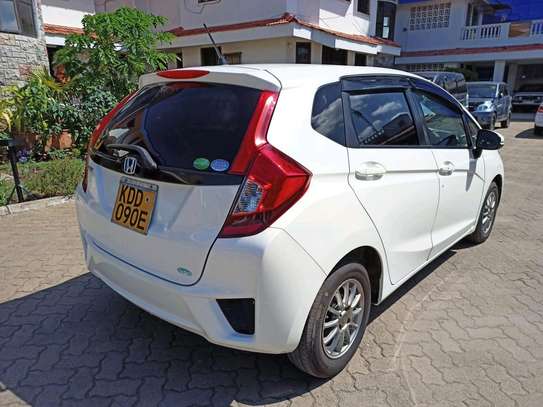 Honda Fit New Shape, 2014 , KDD, 1300cc, 2wd, Auto, Petrol, , White, in Mombasa image 2