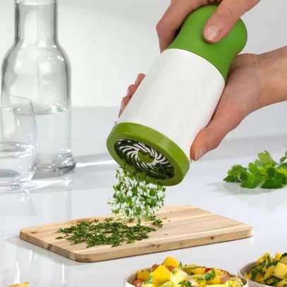 Portable kitchen manual herbs grinder/vegetable image 1
