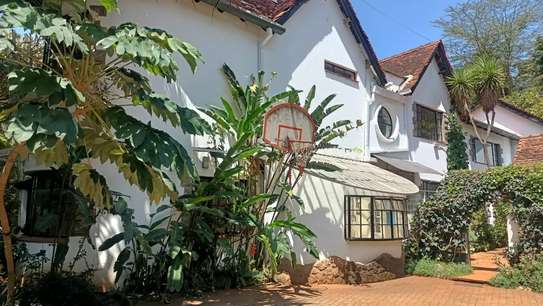 6 Bed Townhouse with Garden in Lavington image 20
