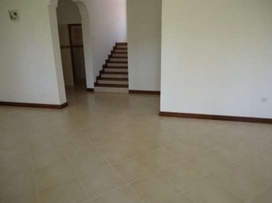 3 Bed House with En Suite in Shanzu image 4