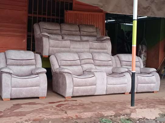 Recliner 7 Seater In Kasarani Pigiame, Best Recliner Sofas In Kenya