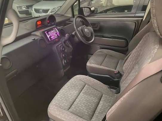 Toyota spade 2018 image 5