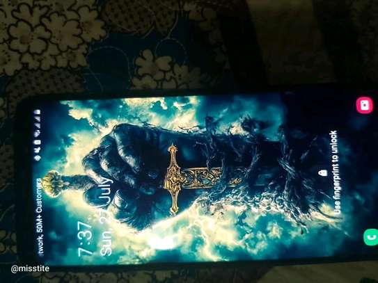 Samsung Galaxy S9 image 3