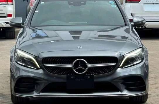 Mercedes-Benz C200 AMG image 2