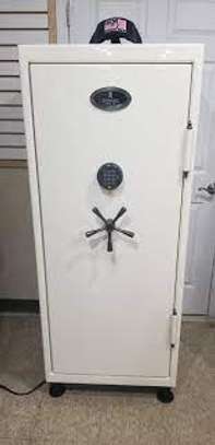 Profesional Safe Opening Services-24/7 safe repair Service image 1