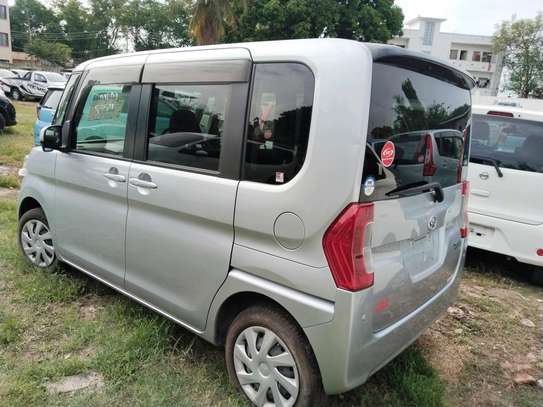Daihatsu Tanto on sale image 2