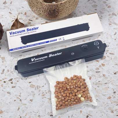 Electric Vacuum sealer image 1