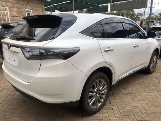 Pearl White Toyota Harrier 2016 image 4