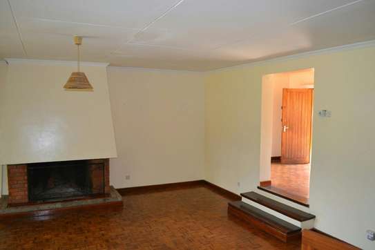 4 Bed House with En Suite in Muthaiga image 3