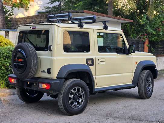 Suzuki Jimmy Sierra 2018 image 9