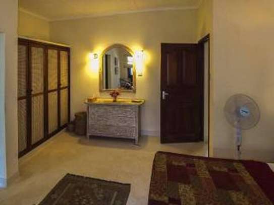 2 Bed Villa with En Suite in Diani image 7