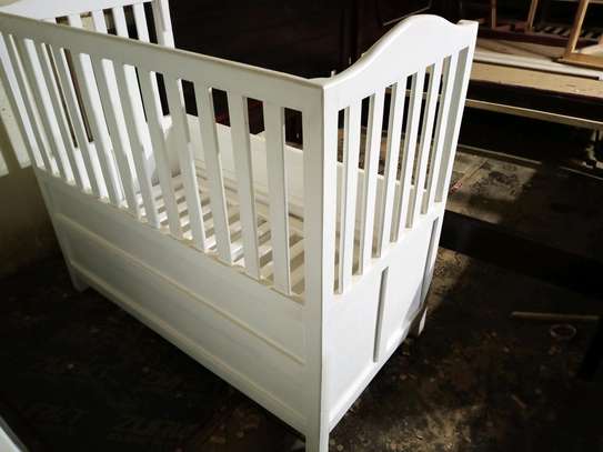 2*4 baby court with a white finish image 3