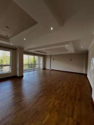 3 Bed Apartment with En Suite in Riverside image 20