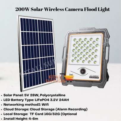 200w  solar  flood light  with  cctv  camera image 1