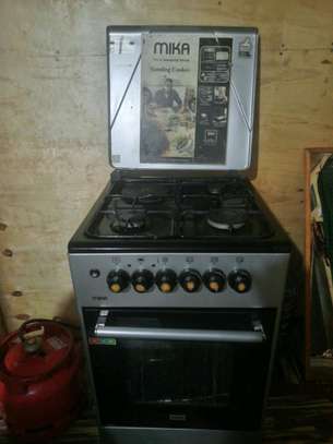 Gas and electric cooker for sale image 3