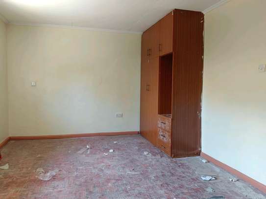 Three bedrooms bungalow to rent in Karen Nairobi image 6