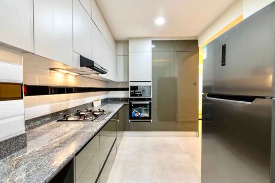 4 Bed Apartment with En Suite at General Mathenge image 16