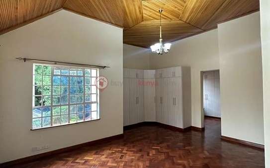 5 Bed Townhouse with En Suite in Lavington image 7