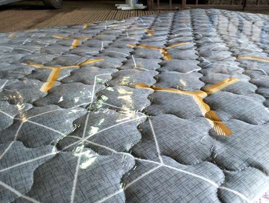 Hot! 8inch 5 x 6 Johari Quilted HD Mattresses. Free Delivery image 5
