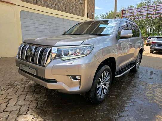 2023 Toyota land cruiser Prado VXL image 1