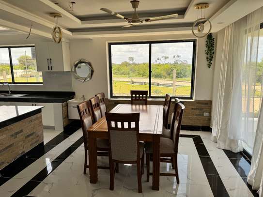 4 Bed Townhouse with En Suite in Vipingo image 2