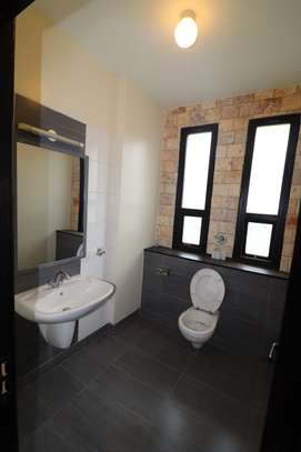 6 Bed Townhouse with En Suite in Karen image 8