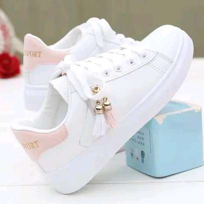 High quality lady sneakers image 4