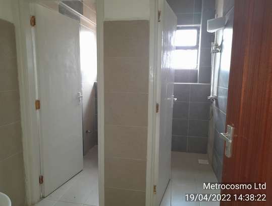 Serviced 3 Bed Apartment with En Suite in Uthiru image 14