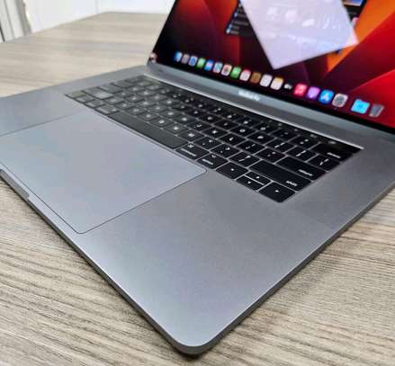 Apple MacBook Pro 15.4 Mid 2017 w/ Touch Bar image 3