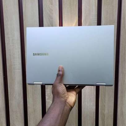2022 Samsung Laptop 730QDA x360 image 3
