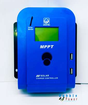 MPPT Solar Charge Controller image 4