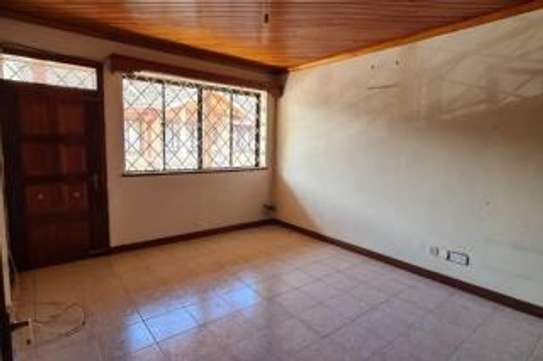 4 Bed Townhouse with En Suite in Kileleshwa image 1