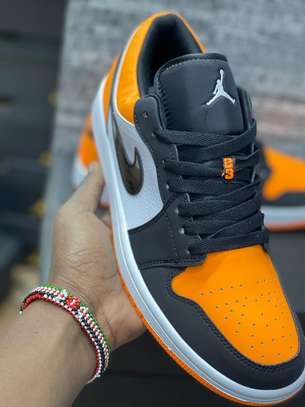 Jordan 1 low yellow toe hotsell