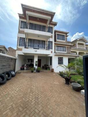 6 Bed House with En Suite in Langata image 9